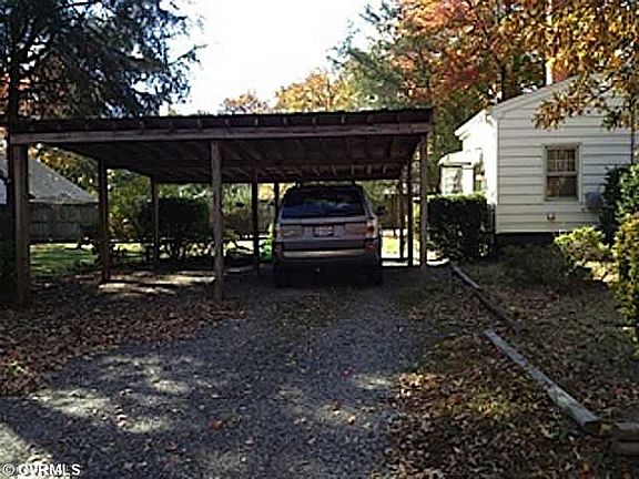 2nd image of 4807 Stanley Dr