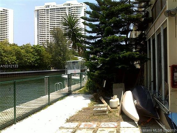 3rd image of 3745 NE 171st St APT 53