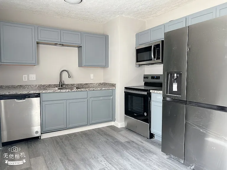 3324 Young Forest Dr — Photo 5