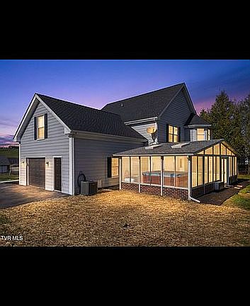 2nd image of 21164 Vances Mill Rd