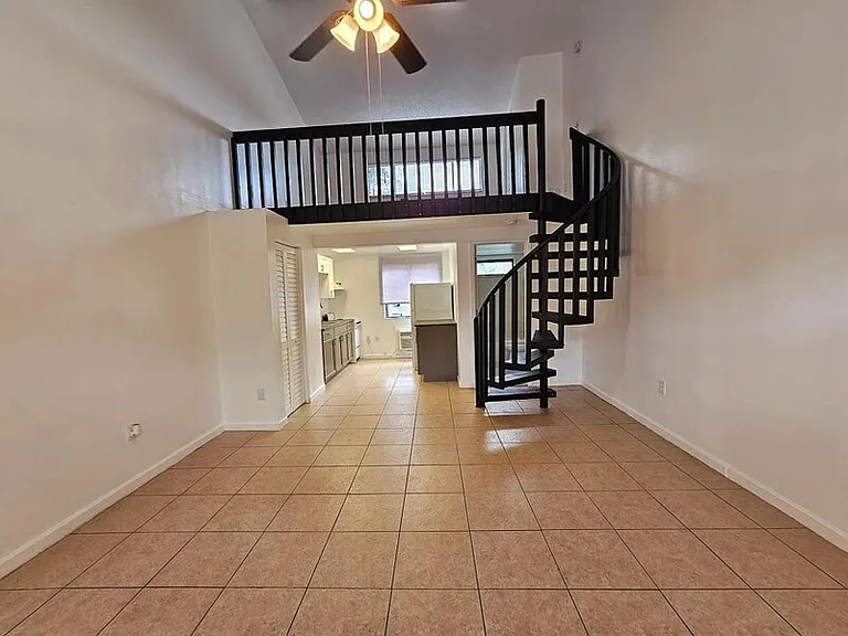 2154 Bradford St #226 — Photo 9