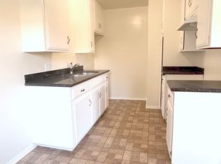 889 N Laurel Ave #J1, Upland, CA 91786