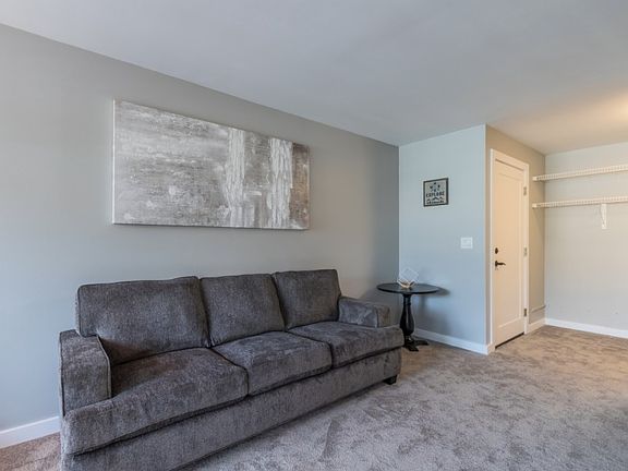 5th image of 5711 122nd Pl SE APT 216