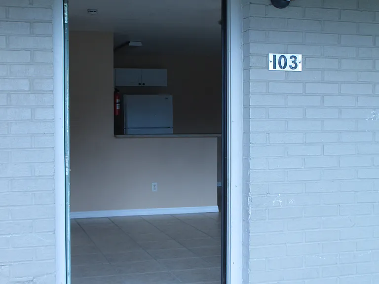 800 N Fiske Blvd #103 — Photo 7