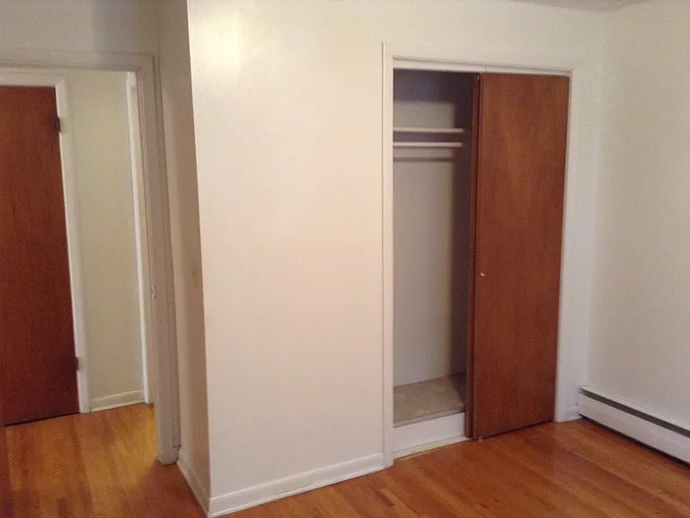 1006 Broadway St — Photo 56