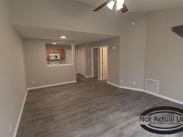 1521 Typhoon Ct — Photo 3