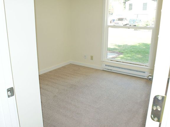 5th image of 5816 66th Ave NE