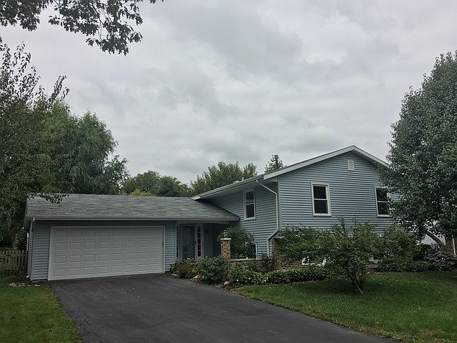 1st image of 1119 Charleston Dr