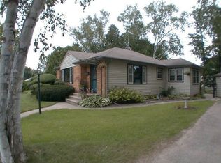 30 N Geneva Ave, Sturgeon Bay, WI 54235