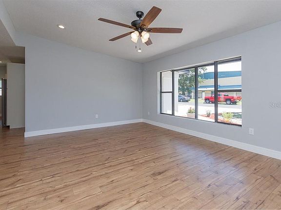 4th image of 3511 Jamison Dr