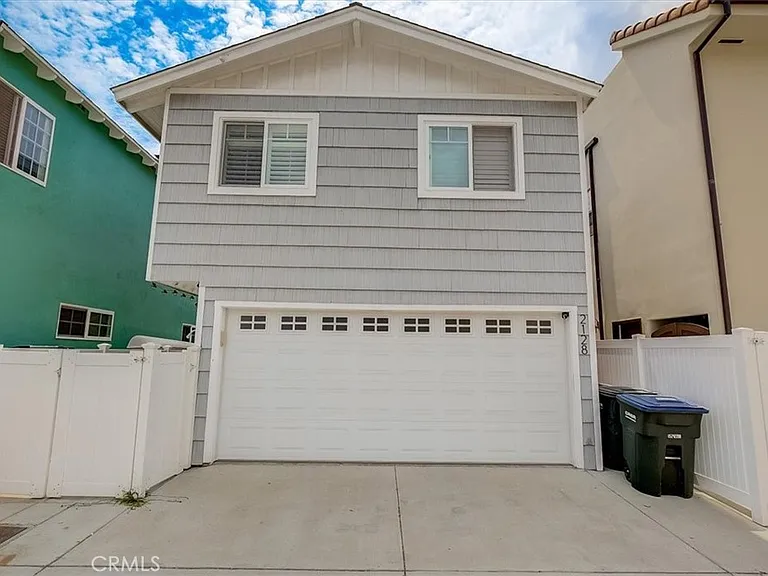 2128 Miramar Dr — Photo 32