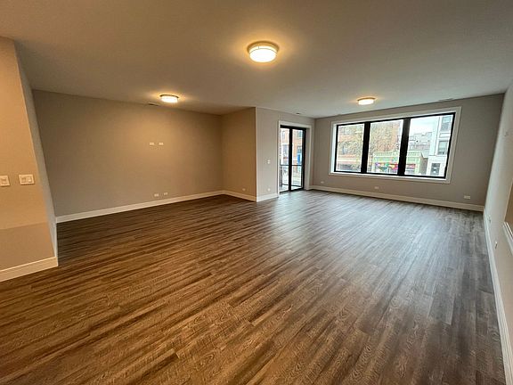 2nd image of 2246 N Western Ave #2