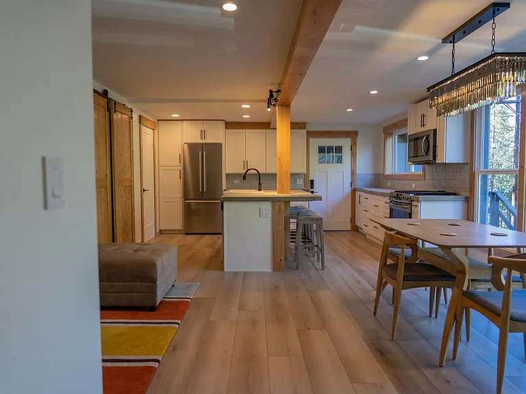 274 Beaver St — Photo 10