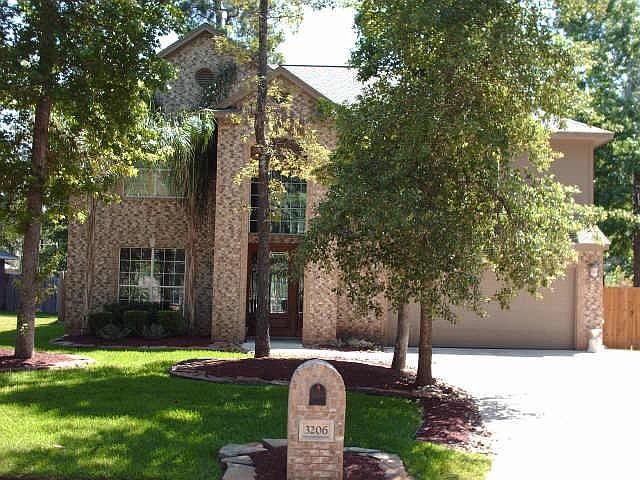 1st image of 3206 Pine Chase Dr