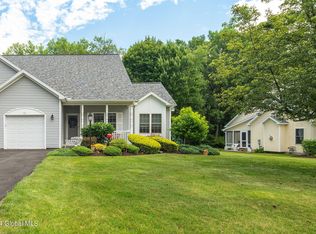 53 Oakmont St, Schenectady, NY 12309