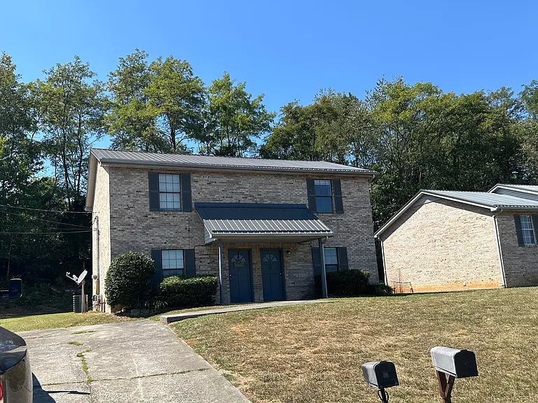 307 Willow Greene Dr — Photo 1