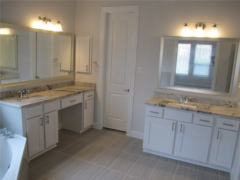 635 Spinnaker Loop — Photo 16