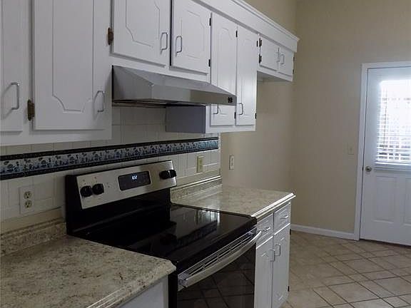 4th image of 4148 Denton Dr