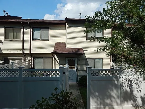 170A Pierce St, Staten Island, NY 10304