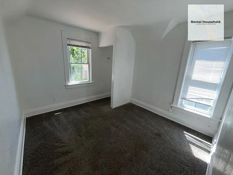 1118 Mason St — Photo 6