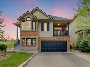 725 Zurich Dr, Waterloo, ON N2V 2V4