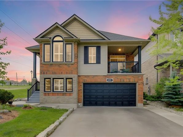725 Zurich Dr, Waterloo, ON N2V 2V4