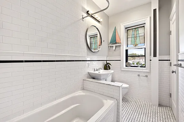 Sold by Compass | media 16