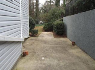 1308 Orchard Park Dr, Stone Mountain, GA