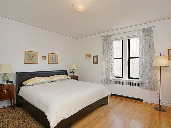 4th image of 60 Cooper St APT 4G
