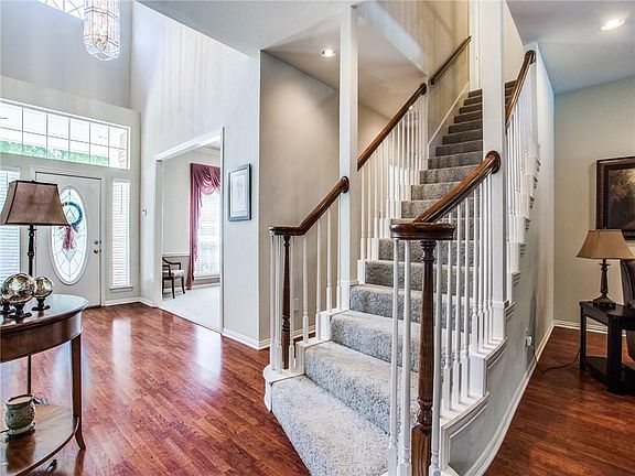 3rd image of 7821 Clark Ct