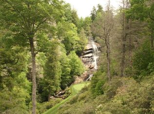 216 Cullasaja Dr, Highlands, NC 28741