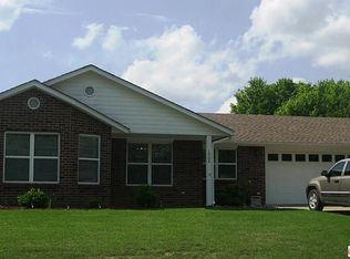 1905 East Dr, Bartlesville, OK 74006