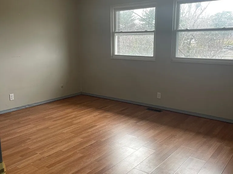 10368 Forest Brook Ln #F — Photo 36
