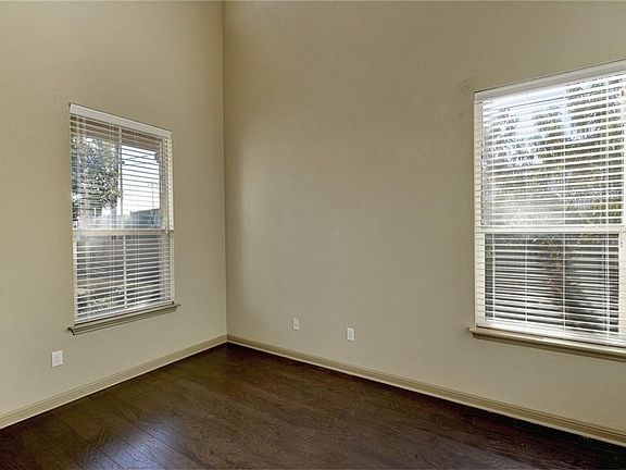 4th image of 12500 Jen Ln