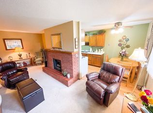 2325 Library Ln, Grand Forks, ND 58201