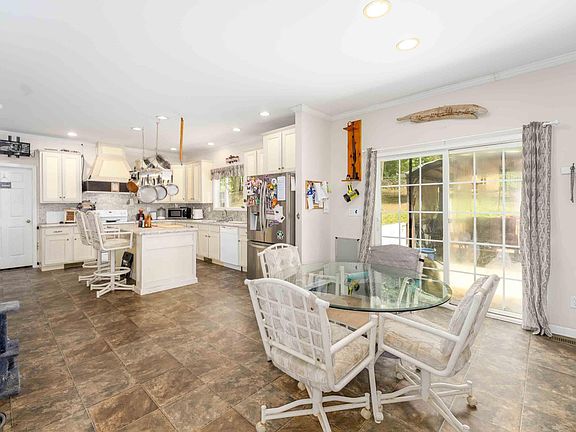 5th image of 2441 Tisdale Rd