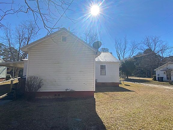 3rd image of 803 W Sultana Dr