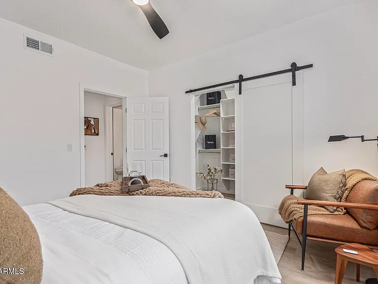 5401 E Van Buren St #1088 — Photo 17