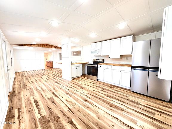 4th image of 205 Polly Erwin Rd