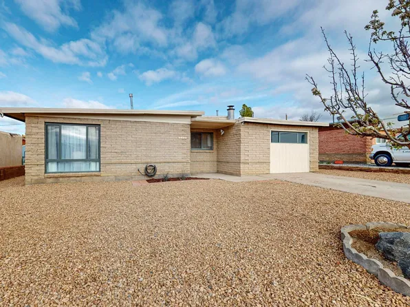 1107 Gretta St NE, Albuquerque, NM 87112