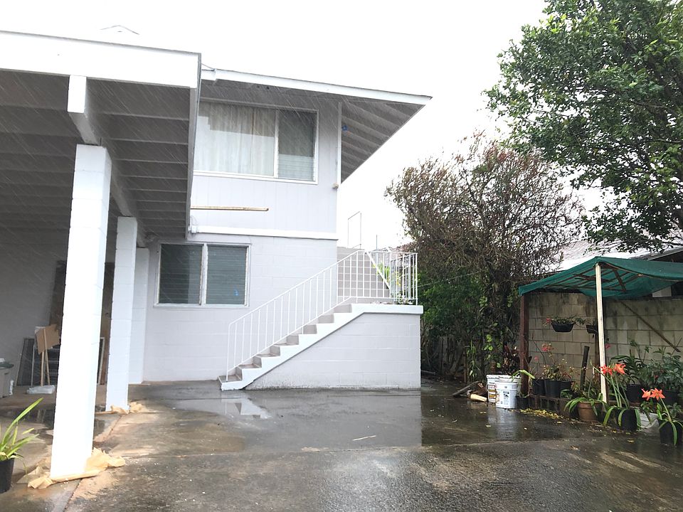 2nd image of 720 Ihiihi Ave