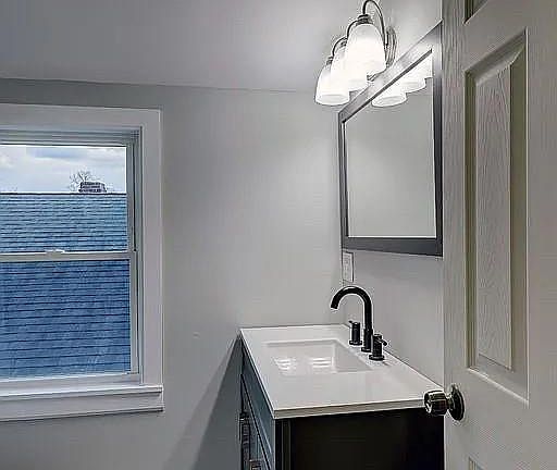 5th image of 21 Ashton St #3