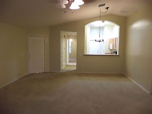 3rd image of 955 E Stronghold Canyon Ln