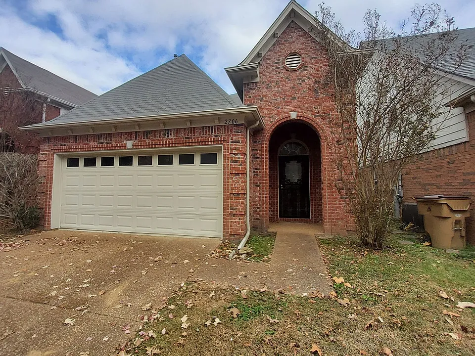2706 Bending Elm Dr