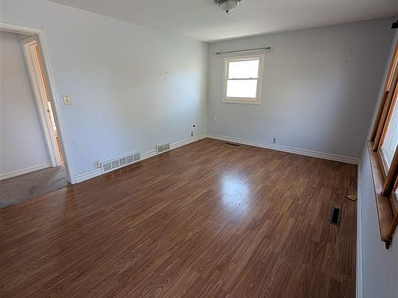 3rd image of 1414 Avenue L