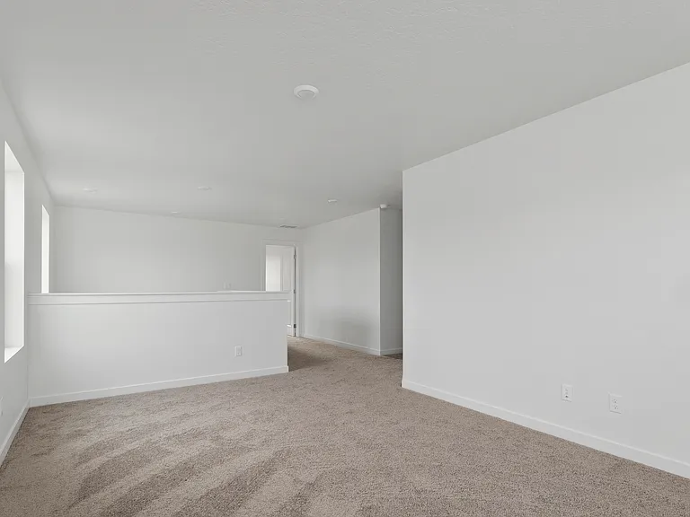 477 W Norwich St — Photo 16