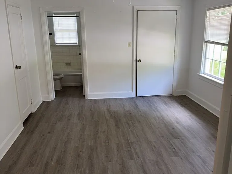 837 Fulton Ave — Photo 9
