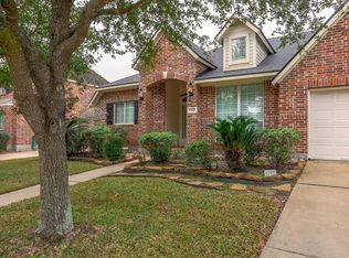 17618 Cypress Laurel St, Houston, TX 77095