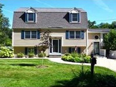 61 Idlewild Rd, Tewksbury, MA, 01876