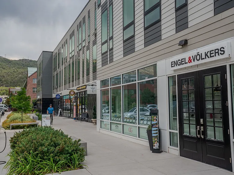 Lumen Residences — Photo 21
